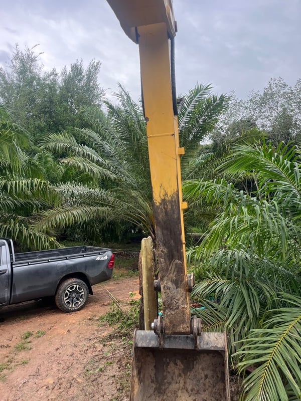 ขายแบคโฮ 318D2L ทำงาน 12,000ชั่วโมง ชุดจด เน้นโทร 099-4982892