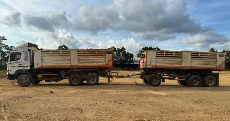 ขายรถพ่วง18ล้อดั้ม HINO 344กับหาง SMM เดิมๆเน้นโทร 099-4982892