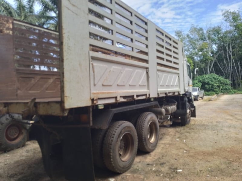 ขายรถ10ล้อดั้ม ISUZU 360 ปี57 วิ่ง 116,000กิโล เน้นโทร 099-4982892 ขายรถ10ล้อดั้ม ISUZU 360 ปี57 วิ่ง 116,000กิโล เน้นโทร 099-4982892
