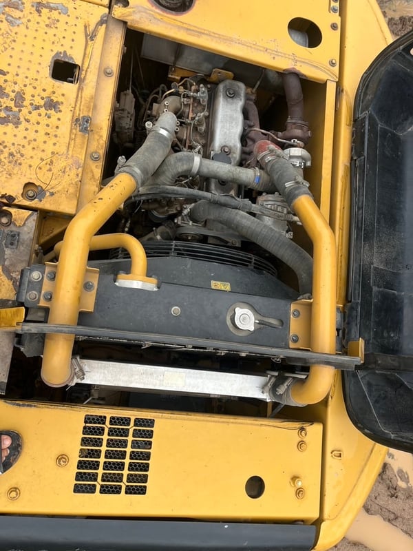 ขายแบคโฮ 318D2L ทำงาน 12,000ชั่วโมง ชุดจด เน้นโทร 099-4982892