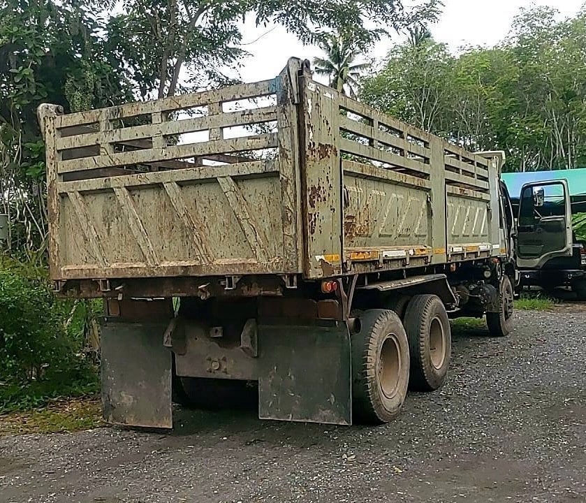 ขายรถ10ล้อดั้ม FM3M 240ปี38 เดิมๆเน้นโทร 099-4982892 ขายรถ10ล้อดั้ม FM3M 240ปี38 เดิมๆเน้นโทร 099-4982892