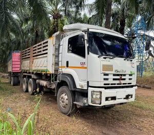ขายรถ22ล้อดั้ม ISUZU 360 หางSMMปี56 เดิมๆเน้นโทร 099-4982892