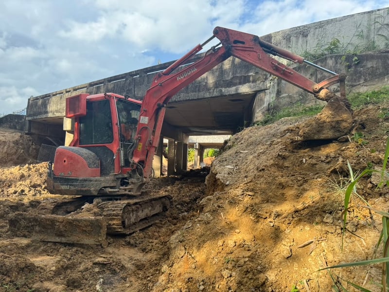 ขายรถแบคโฮ KX91-3SX ทำงาน 4,500ชั่วโมง เดิมๆเน้นโทร 099-4982892 ขายรถแบคโฮ KX91-3SX ทำงาน 4,500ชั่วโมง เดิมๆเน้นโทร 099-4982892