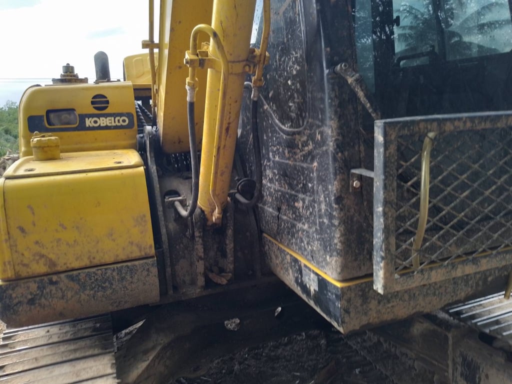 ขายรถแบคโฮ SK75-8 1,700ชั่วโมง สวยๆเน้นโทร 099-4982892 ขายรถแบคโฮ SK75-8 1,700ชั่วโมง สวยๆเน้นโทร 099-4982892