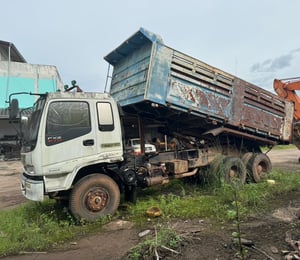 ขายรถ10ล้อดั้ม2เพลาตามสภาพ ISUZU 270ปี49 เดิมๆเน้นโทร 099-4982892 ขายรถ10ล้อดั้ม2เพลาตามสภาพ ISUZU 270ปี49 เดิมๆเน้นโทร 099-4982892