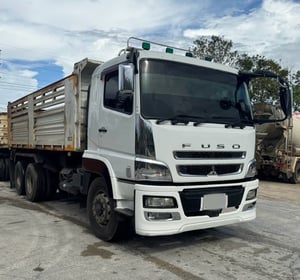 ขายรถ10ล้อดั้ม FUSO 380ปี58 มีลำโพง เน้นโทร 099-4982892 ขายรถ10ล้อดั้ม FUSO 380ปี58 มีลำโพง เน้นโทร 099-4982892