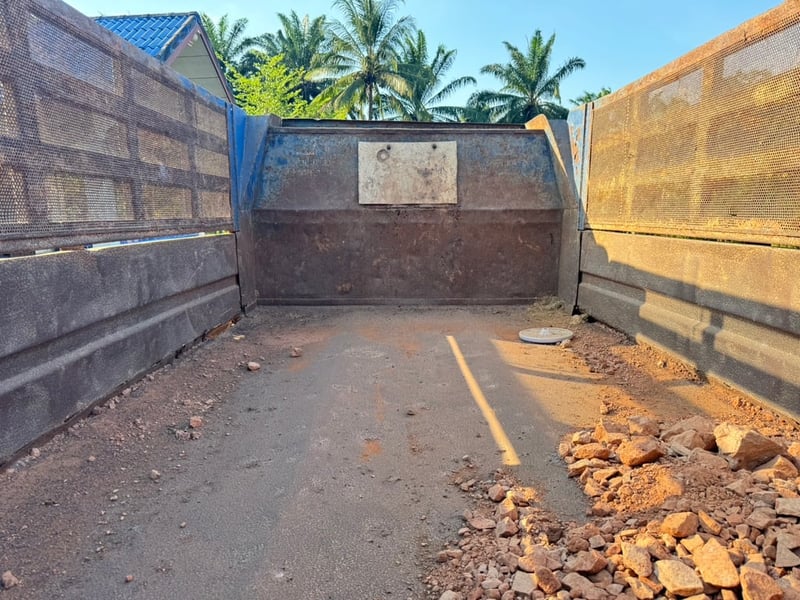 ขายรถ6ล้อดั้ม NPR57L เครื่อง 195แรงม้า พร้อมใช้เน้นโทร 099-4982892