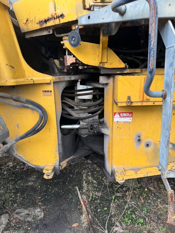 ขายรถตักล้อยาง WA300-1 เดิมๆเล่มทะเบียน เน้นโทร 099-4982892