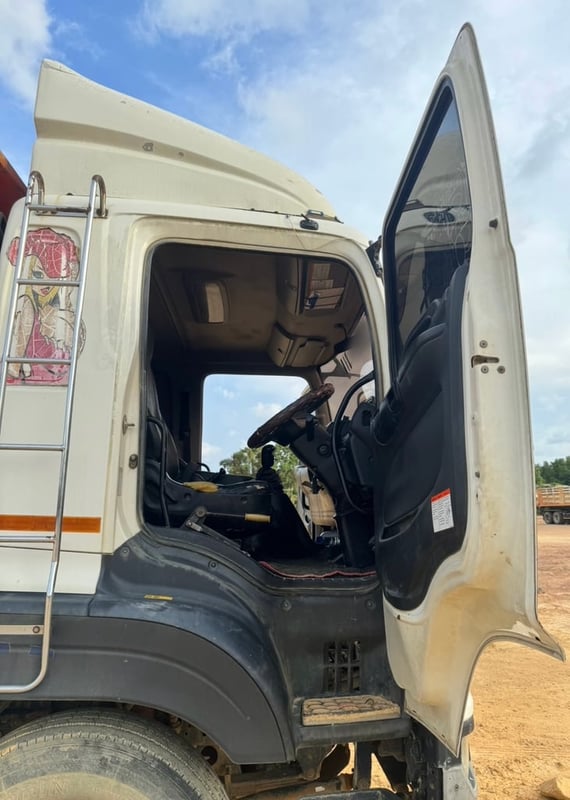ขายรถพ่วง18ล้อดั้ม HINO 344กับหาง SMM เดิมๆเน้นโทร 099-4982892