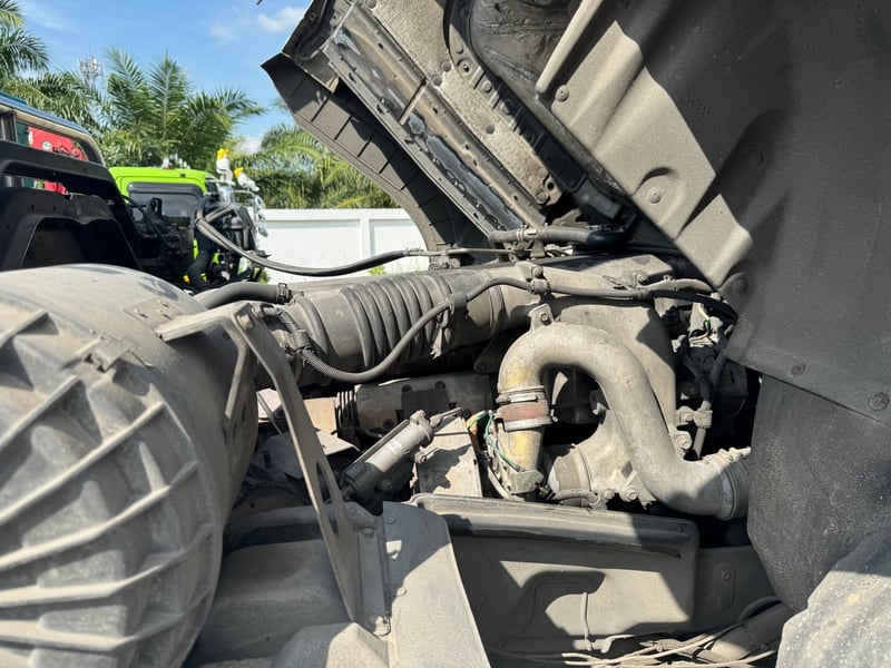 ขายดาวน์รถ10ล้อหัวลาก HINO S700 414แรงม้า สวยๆเน้นโทร 099-4982892