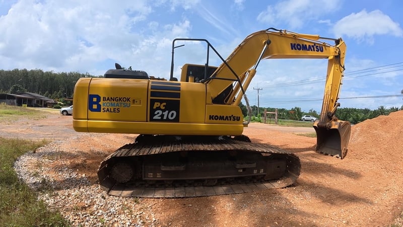 ขายรถแบคโฮ PC210-10MO 6,600ชั่วโมง สวยๆเน้นโทร 099-4982892
