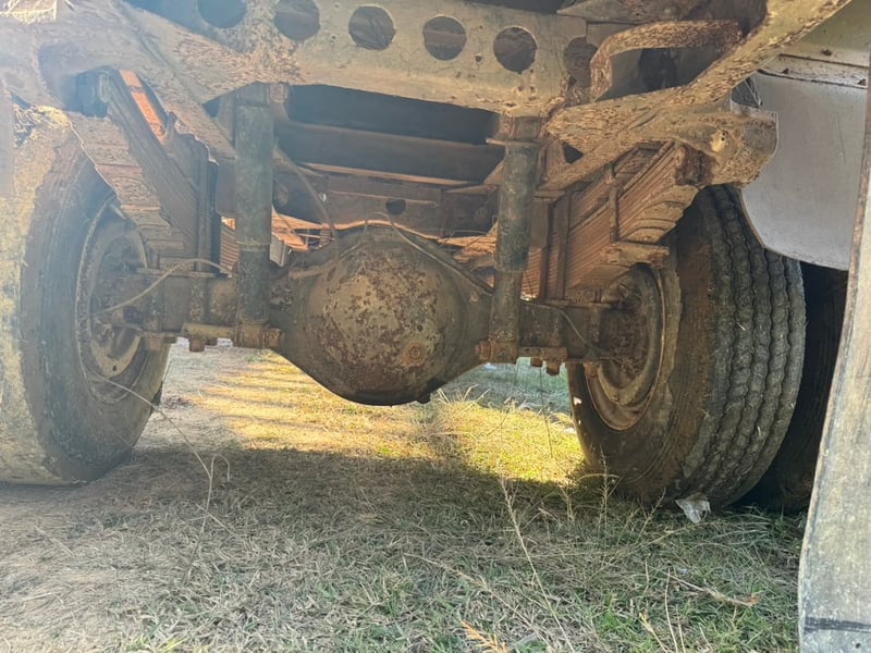 ขายรถ6ล้อดั้ม NPR57L เครื่อง 195แรงม้า พร้อมใช้เน้นโทร 099-4982892