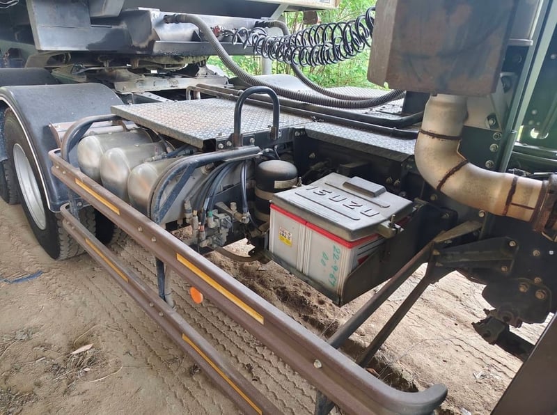 ขายรถ10ล้อหัวลาก ISUZU 360ปี61 สวยมาก เน้นโทร 099-4982892 ขายรถ10ล้อหัวลาก ISUZU 360ปี61 สวยมาก เน้นโทร 099-4982892