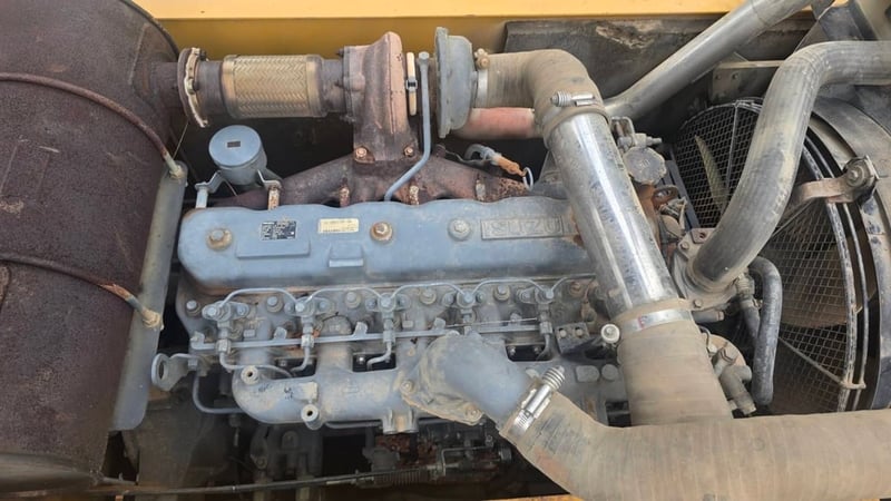 ขายรถแบคโฮ XE215C ทำงาน 8,100ชั่วโมง เดิมๆเน้นโทร 099-4982892