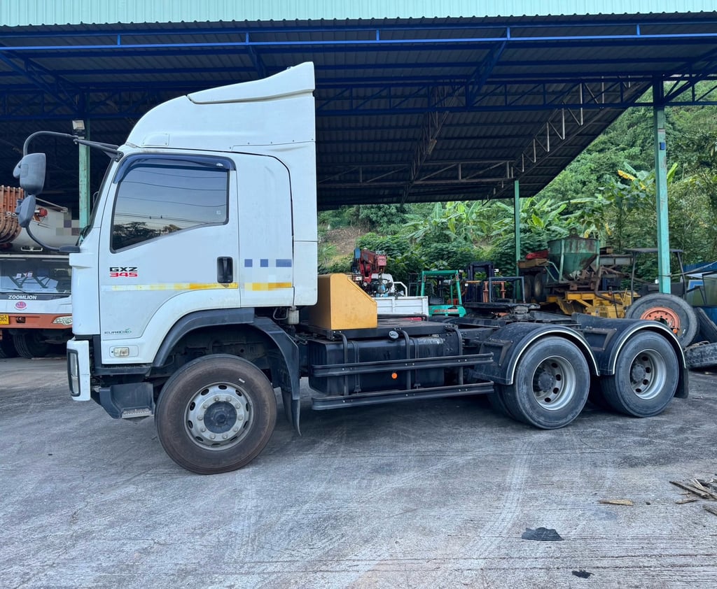 ขายรถ10ล้อหัวลาก ISUZU 345 วิ่ง 47,000กิโล สวยๆเน้นโทร 099-4982892