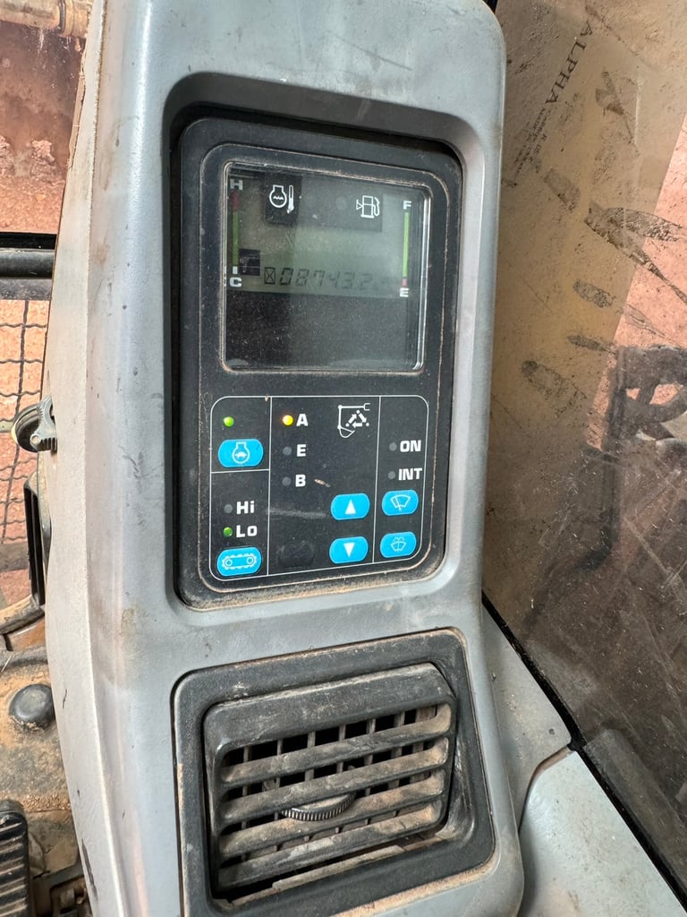 ขายแบคโฮ PC128US-2E1 พร้อมใช้งาน เน้นโทร 099-4982892 ขายแบคโฮ PC128US-2E1 พร้อมใช้งาน เน้นโทร 099-4982892