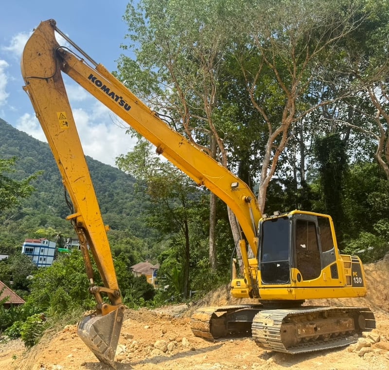 ขายรถแบคโฮปูมยาว 12เมตร PC130-8 ทำงาน 4,600ชั่วโมง สวยๆเล่ม เน้นโทร 099-4982892