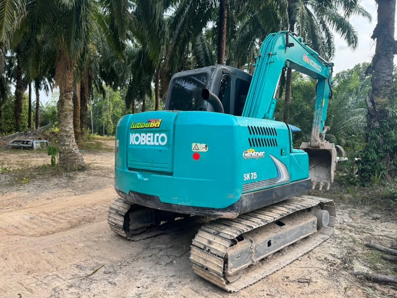 ขายรถแบคโฮ SK75-8 เดิมๆเล่มทะเบียน เน้นโทร 099-4982892 ขายรถแบคโฮ SK75-8 เดิมๆเล่มทะเบียน เน้นโทร 099-4982892