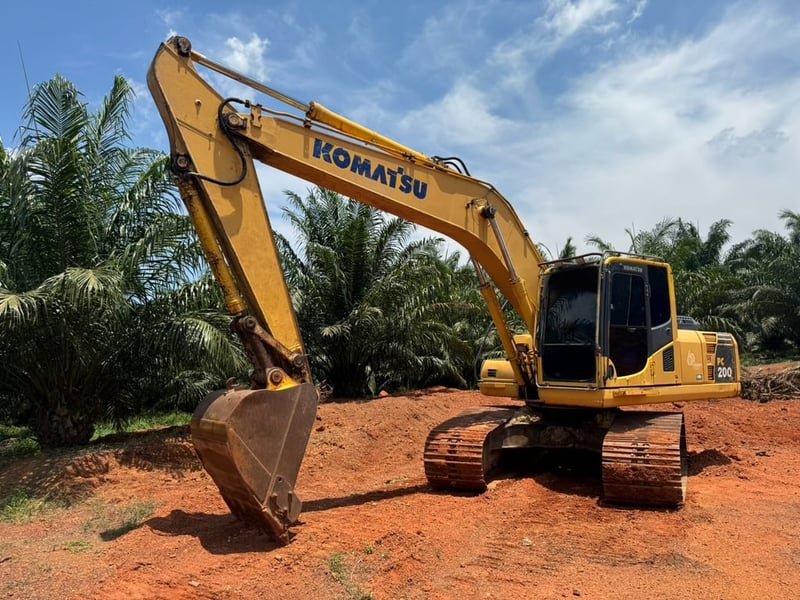 ขายรถแบคโฮ PC200-8MO ทำงาน 14,000ชั่วโมง เล่มเน้นโทร 099-4982892