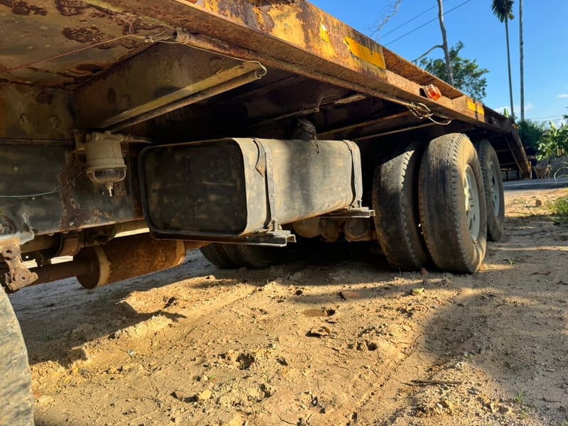 ขายรถ12ล้อท้ายลาดติดเครน HINO 260แรงม้า พร้อมใช้เน้นโทร 099-4982892