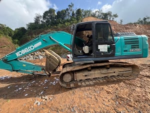 ขายรถแบคโฮ SK200-10 YN15 เล่ม 8,800ชั่วโมง เน้นโทร 099-4982892 ขายรถแบคโฮ SK200-10 YN15 เล่ม 8,800ชั่วโมง เน้นโทร 099-4982892