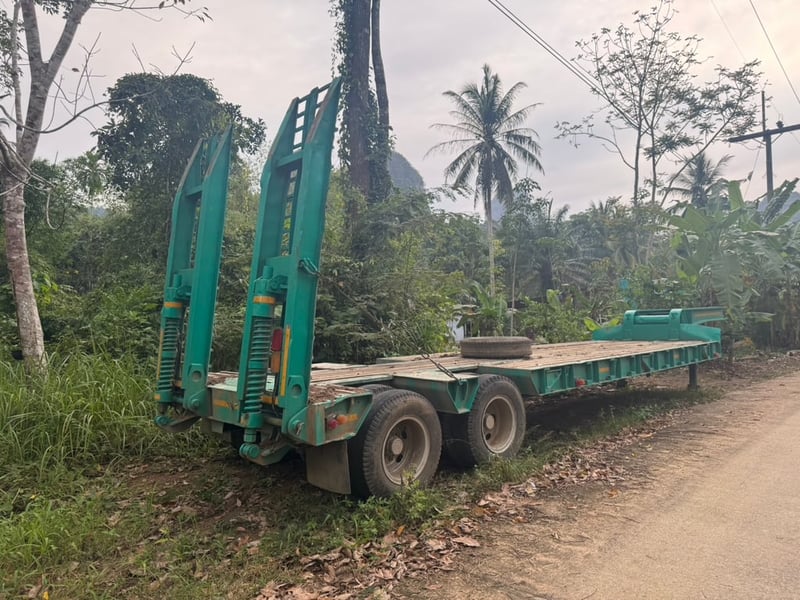 ขายรถ18ล้อหัวลากหางโลว์เบด FUSO 190 หางTDD เน้นโทร 099-4982892 ขายรถ18ล้อหัวลากหางโลว์เบด FUSO 190 หางTDD เน้นโทร 099-4982892