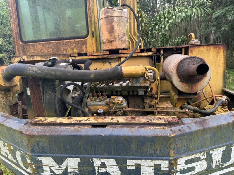 ขายรถแบคโฮล้อยาง PW60-3 ตามสภาพ เน้นโทร 099-4982892