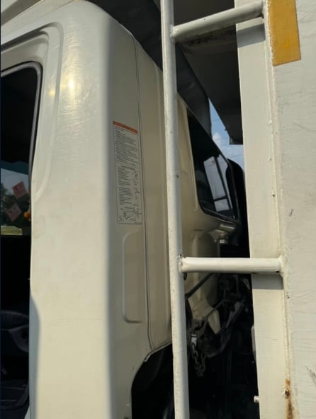 ขายรถ14ล้อดั้ม HINO 210แรงม้ากับหางสามมิตร เดิมๆเน้นโทร 099-4982892 ขายรถ14ล้อดั้ม HINO 210แรงม้ากับหางสามมิตร เดิมๆเน้นโทร 099-4982892
