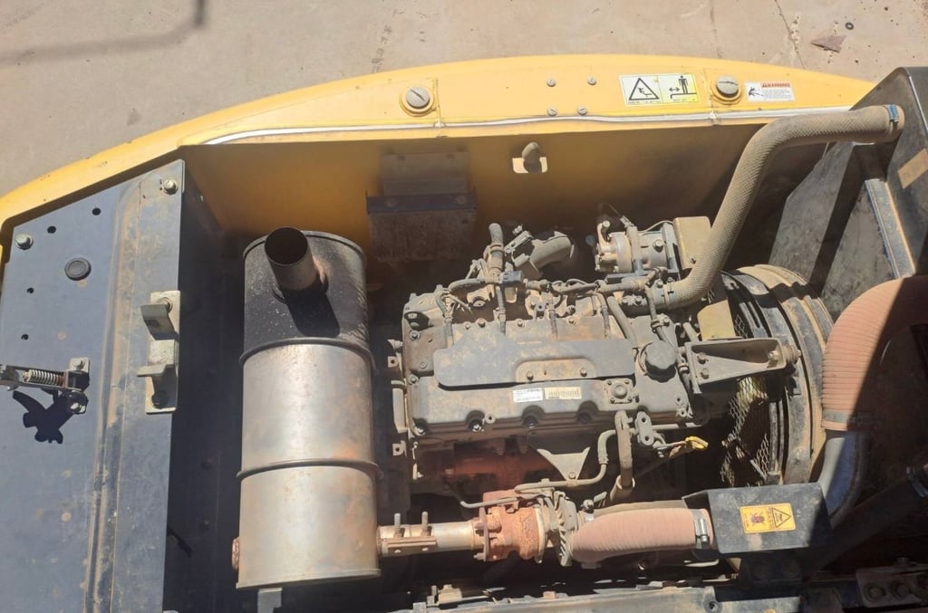 ขายรถแบคโฮ SH130-6 ใช้งาน 4,500ชั่วโมง สวยๆเน้นโทร 099-4982892 ขายรถแบคโฮ SH130-6 ใช้งาน 4,500ชั่วโมง สวยๆเน้นโทร 099-4982892