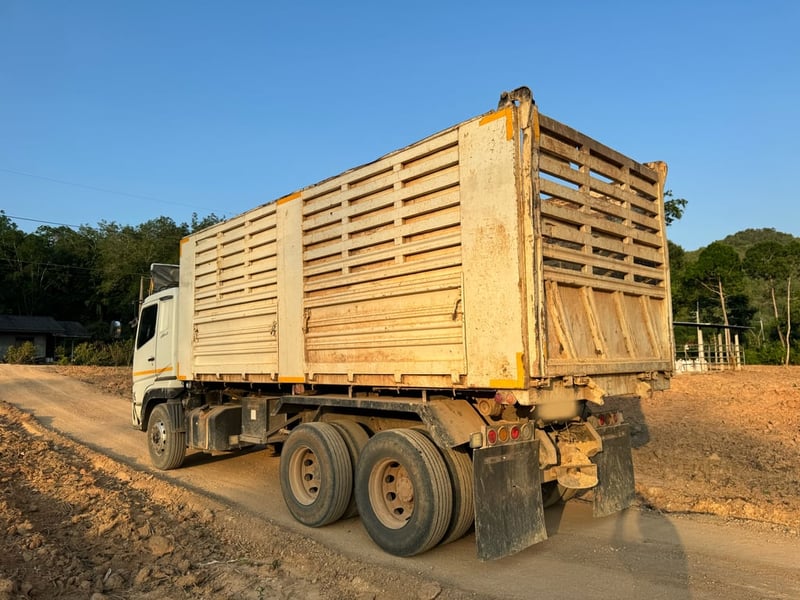 ขายรถ10ล้อดั้ม2เพลา FUSO 380แรงม้าปี59 เดิมๆเน้นโทร 099-4982892 ขายรถ10ล้อดั้ม2เพลา FUSO 380แรงม้าปี59 เดิมๆเน้นโทร 099-4982892