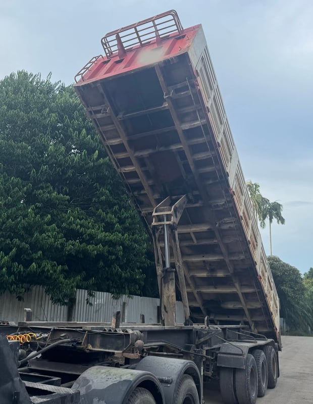 ขายหางเซมิดั้ม3เพลาแท้ CTT เดิมๆเน้นโทร 099-4982892