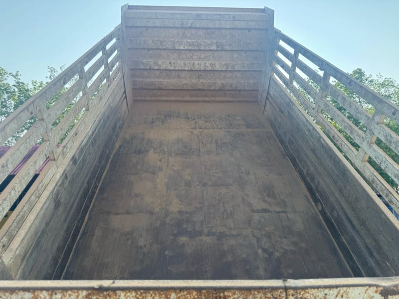 ขายรถ6ล้อดั้ม HINO 165ปี49 เดิมๆวิ่งน้อย เน้นโทร 099-4982892