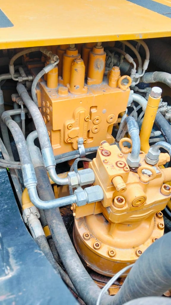 ขายรถแบคโฮ SY205C 6,100ชั่วโมง สวยๆเล่ม เน้นโทร 099-4982892 ขายรถแบคโฮ SY205C 6,100ชั่วโมง สวยๆเล่ม เน้นโทร 099-4982892