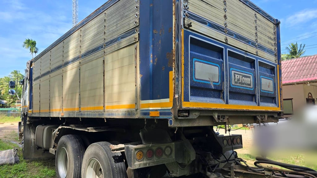 ขายรถพ่วง22ล้อดั้ม ISUZU 360กับหางPJ1 เดิมๆเน้นโทร 099-4982892 ขายรถพ่วง22ล้อดั้ม ISUZU 360กับหางPJ1 เดิมๆเน้นโทร 099-4982892