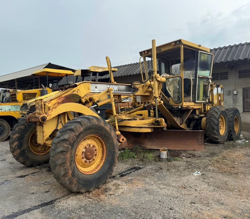 ขายรถเกรด CAT 140H เล่มทะเบียน เดิมๆเน้นโทร 099-4982892 ขายรถเกรด CAT 140H เล่มทะเบียน เดิมๆเน้นโทร 099-4982892
