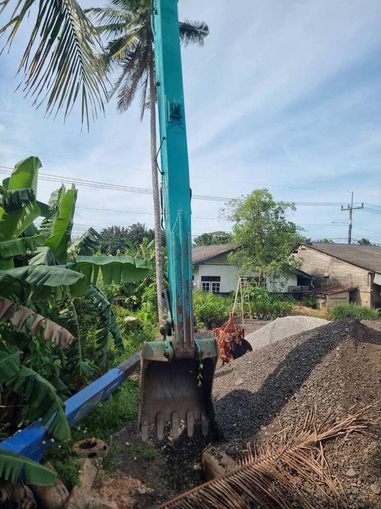 ขายรถแบคโฮ SK210LC-10 ปูมยาว 18เมตร 10,000ชั่วโมง เน้นโทร 099-4982892 ขายรถแบคโฮ SK210LC-10 ปูมยาว 18เมตร 10,000ชั่วโมง เน้นโทร 099-4982892