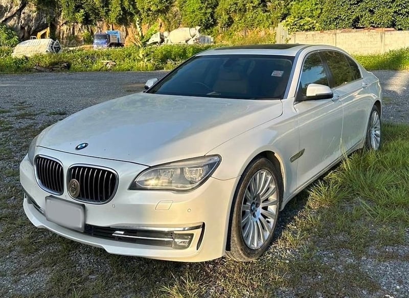 ขายรถเก่ง BMW 730LD วิ่ง 170,000กิโล ปี58 เดิมๆเน้นโทร 099-4982892 ขายรถเก่ง BMW 730LD วิ่ง 170,000กิโล ปี58 เดิมๆเน้นโทร 099-4982892