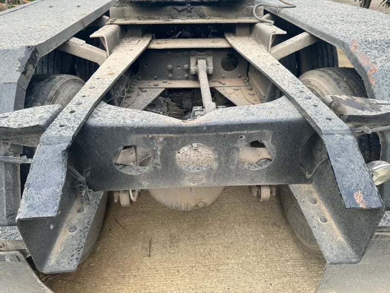 ขายรถ10ล้อหัวลาก MMFN528 ปี46 เดิมๆ เน้นโทร 099-4982892