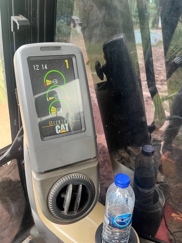 ขายแบคโฮ 318D2L ทำงาน 12,000ชั่วโมง ชุดจด เน้นโทร 099-4982892