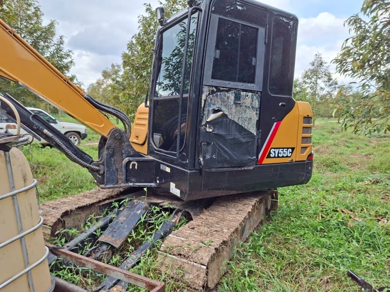 ขายรถแบคโฮ SY55C ทำงาน 2,600ชั่วโมง สวยๆเน้นโทร 099-4982892