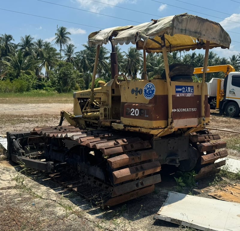 ขายรถแทรกเตอร์ D20PL-5 เดิมๆ พร้อมใช้ เน้นโทร 099-4982892 ขายรถแทรกเตอร์ D20PL-5 เดิมๆ พร้อมใช้ เน้นโทร 099-4982892