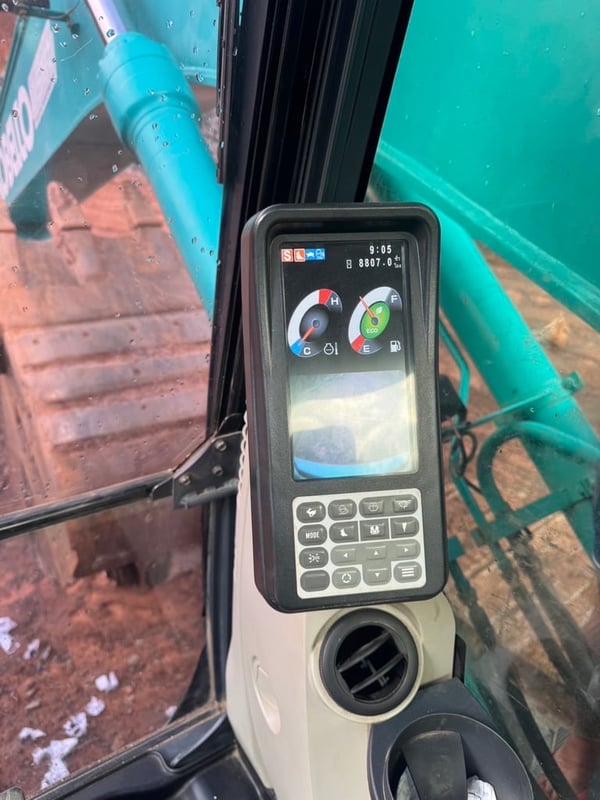 ขายรถแบคโฮ SK200-10 YN15 เล่ม 8,800ชั่วโมง เน้นโทร 099-4982892 ขายรถแบคโฮ SK200-10 YN15 เล่ม 8,800ชั่วโมง เน้นโทร 099-4982892