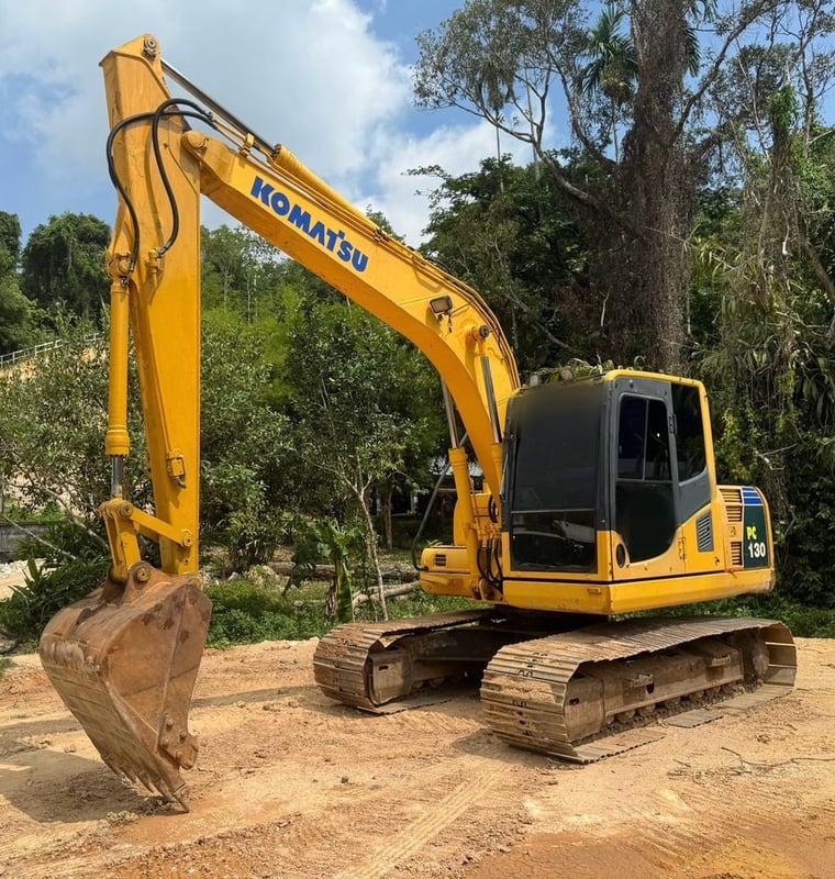 ขายรถแบคโฮ PC130-8 ทำงาน 10,000ชั่วโมง เล่ม เน้นโทร 099-4982892