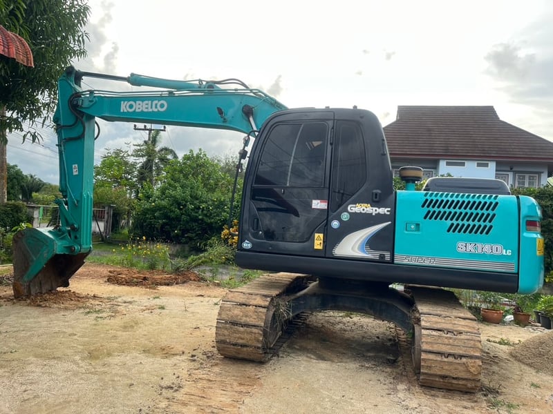 ขายรถแบคโฮ SK130-8 6,100ชั่วโมง สวยๆเล่ม เน้นโทร 099-4982892