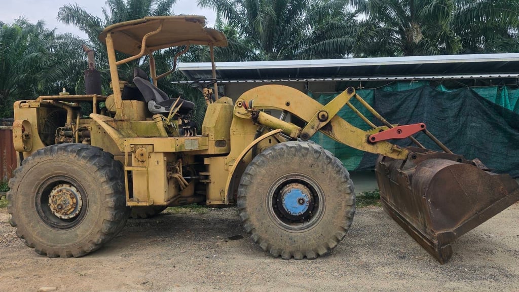 ขายรถรถตักล้อยาง CAT 950 เดิมๆพร้อมใช้ เน้นโทร 099-4982892 ขายรถรถตักล้อยาง CAT 950 เดิมๆพร้อมใช้ เน้นโทร 099-4982892