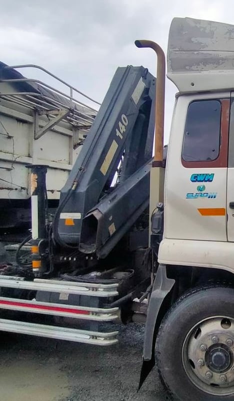 ขายรถหัวลาก10ล้อติดเฮียบ 5ตัน UD 330 แรงม้าปี57เดิมๆเน้นโทร 099-4982892 ขายรถหัวลาก10ล้อติดเฮียบ 5ตัน UD 330 แรงม้าปี57เดิมๆเน้นโทร 099-4982892