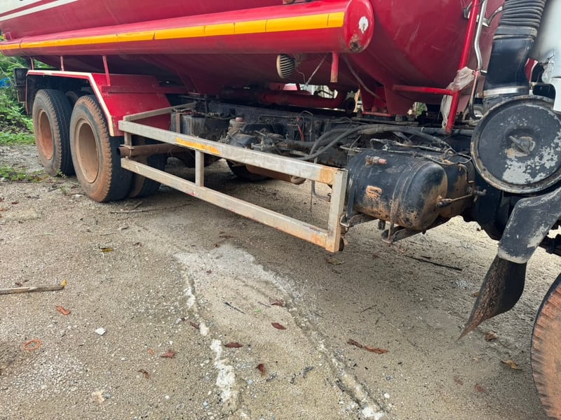 ขายรถ10ล้อน้ำเพลาเดียว HINO 195 แรงม้า เน้นโทร 099-4982892 ขายรถ10ล้อน้ำเพลาเดียว HINO 195 แรงม้า เน้นโทร 099-4982892