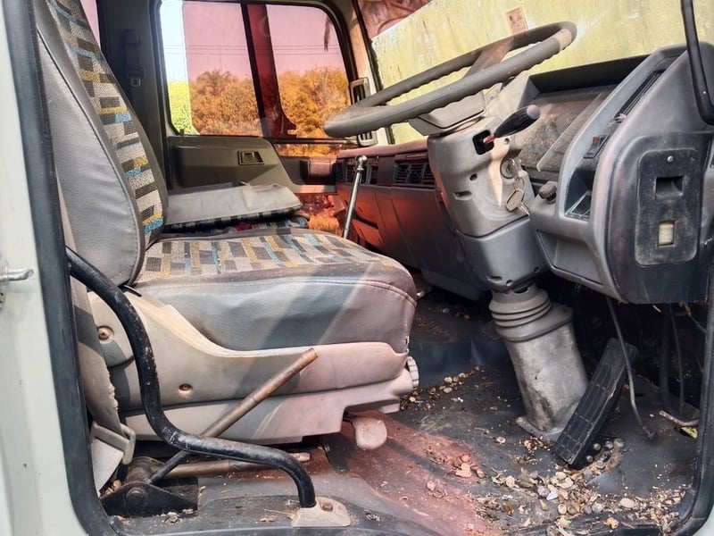 ขายรถ10ล้อดั้ม HINO 240แรงม้า เดิมๆเน้นโทร 099-4982892 ขายรถ10ล้อดั้ม HINO 240แรงม้า เดิมๆเน้นโทร 099-4982892