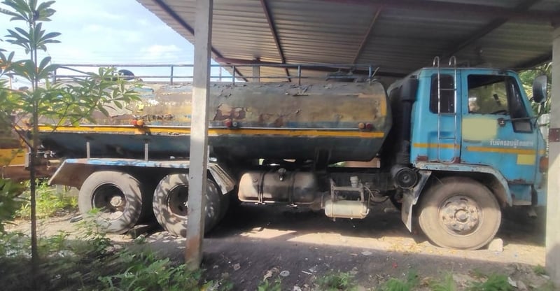 ขายรถ10ล้อบรรทุกน้ำ ISUZU 145 แรงม้า ตามสภาพ เน้นโทร 099-4982892 ขายรถ10ล้อบรรทุกน้ำ ISUZU 145 แรงม้า ตามสภาพ เน้นโทร 099-4982892