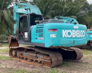 ขายรถแบคโฮ SK200-10 ทำงาน 10,000ชั่วโมง เน้นโทร 099-4982892